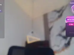 Amateur Live Porn of agatha_monfort1