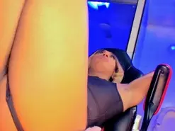 Amateur Adult Webcam of nicol_gill_