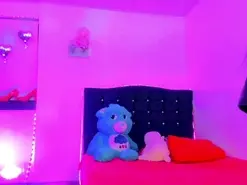 Amateur Adult Video Chat of hellen_moons