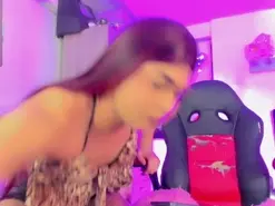 Amateur Private Sex Chat of hellen_moons