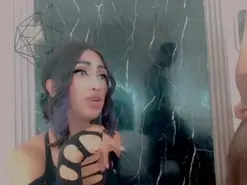 Amateur Live Sex Cam of HilaryRodriguez