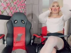 Amateur Live Sex Cam of kihara_salvador