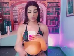 Amateur Free Porn Cam of emeli_roushot