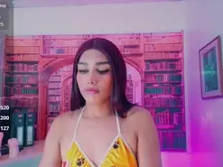 Amateur Live Sex Cam of emeli_roushot