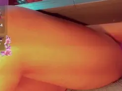 Amateur Live Sex of emeli_roushot