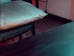 Amateur Free Live Porn of emeli_roushot