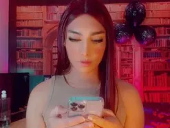 Amateur Adult Webcams of emeli_roushot