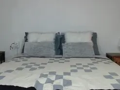 Amateur Free Porn Cam of latinaflower_ts