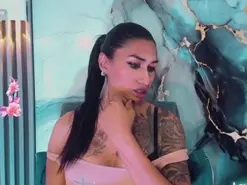 Amateur Free Porn Cam of khiara_moretti