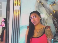 Amateur Sex Cam of khiara_moretti