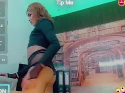 Amateur Nude Webcam of michell_luxe