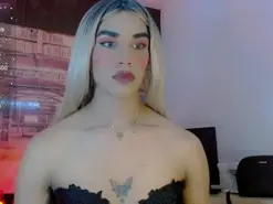 Amateur Adult Webcam of michell_luxe