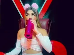 Amateur Adult Video Chat of alejandra_motta