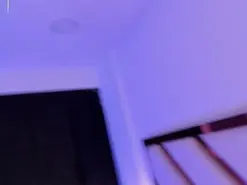 Amateur Live Sex Cam of aroncruz122
