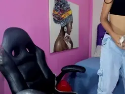 Amateur Nude Webcam of Mara_Summer