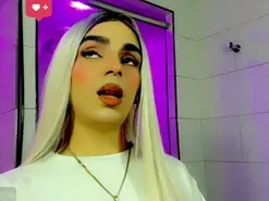 Amateur Free Live Porn of alessa_mullen