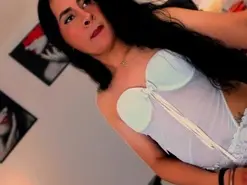 Amateur Adult Webcams of Sara_W