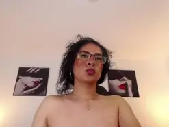 Amateur Adult Webcams of Sara_W