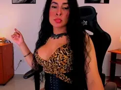 Amateur Live Sex Cam of Sara_W