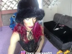Amateur Sex Cam of roxy_roxxan