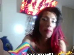 Amateur Adult Webcam of roxy_roxxan