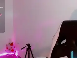 Amateur Live Sex Cam of adharaamoon_