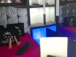 Amateur Free Live Porn of dulce_gaby95