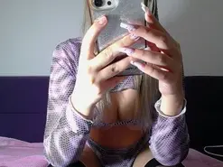 Amateur Watch Live Sex Cams of Juliannaa