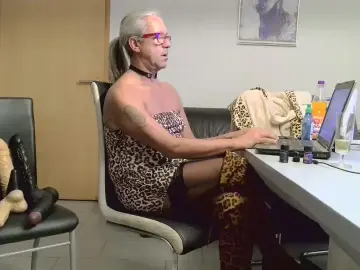 Cam4 Adult Webcams of Poppersmaus