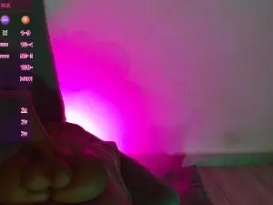 Cam4 Nude Webcam of Isa_Hall