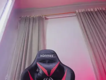 Cam4 Adult Webcam of Aleja_Hill