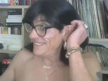 Cam4 Free Live Porn of pamela2564