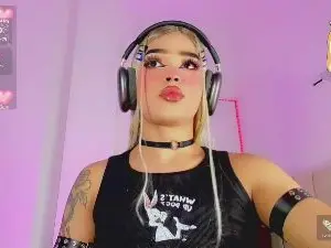 Cam4 Live Sex of Ladytslatina