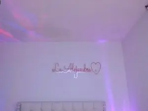 Cam4 Best live sex cam show of alee_lenoxxx