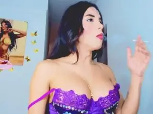 Cam4 Sex Cam of EMMILY_USUGA1
