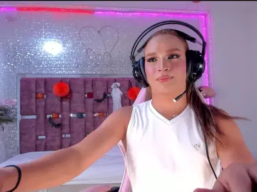 Cam4 Live Sex Cam of KylieVictoria_