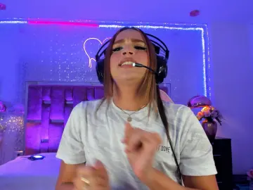 Cam4 Live Sex Cam of KylieVictoria_