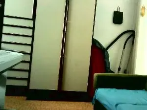 Cam4 Live Porn of SwimmerHorny