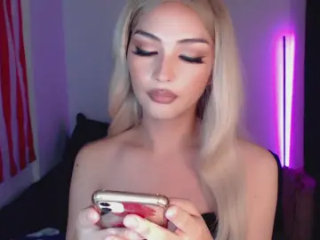 scarletwhitex from cam4