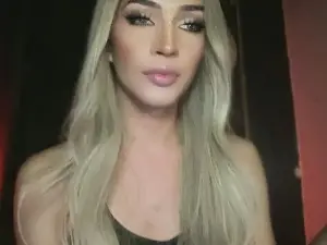 Cam4 Live Sex of scarletwhitex
