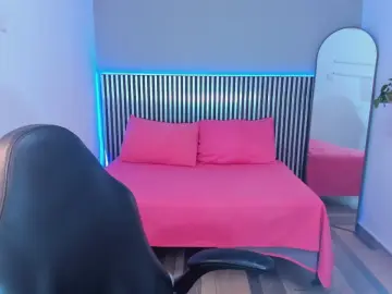 Little_Alii from cam4