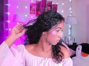 Cam4 Adult Video Chat of alicemassiel