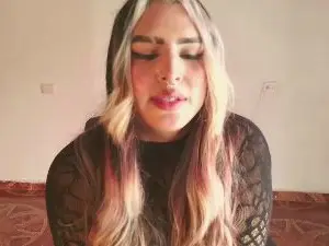 Cam4 Nude Webcam of AriaaSexy