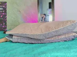 Cam4 Free Live Porn of Skarleth_queen