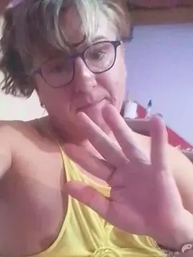 Cam4 Live Sex Cam of EMILI_YAS