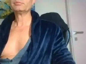 Cam4 Free Live Porn of uniko721