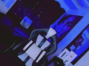 Cam4 Watch Live Sex Cams of YarethRous