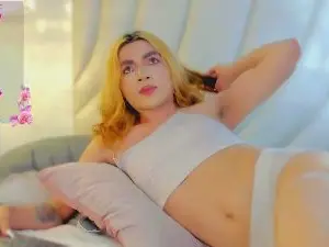 Cam4 Free Live Porn of Sugarr_cherry