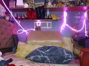 Cam4 Live Sex Cam of FuckMachineGun