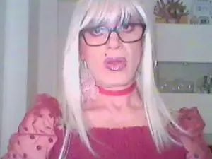 Cam4 Watch Live Sex Cams of sissydoll
